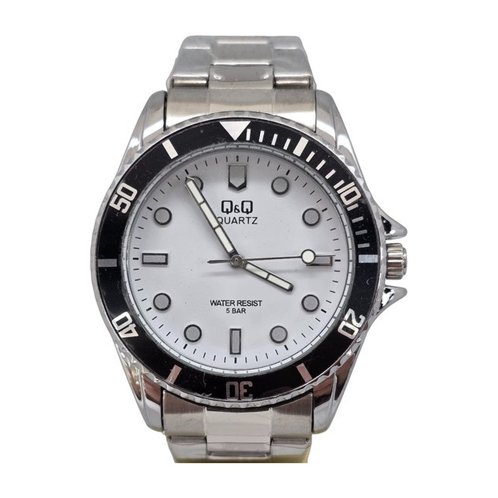 Q&Q Reloj en Acero con Bisel Deportivo color Plateado / Blanco